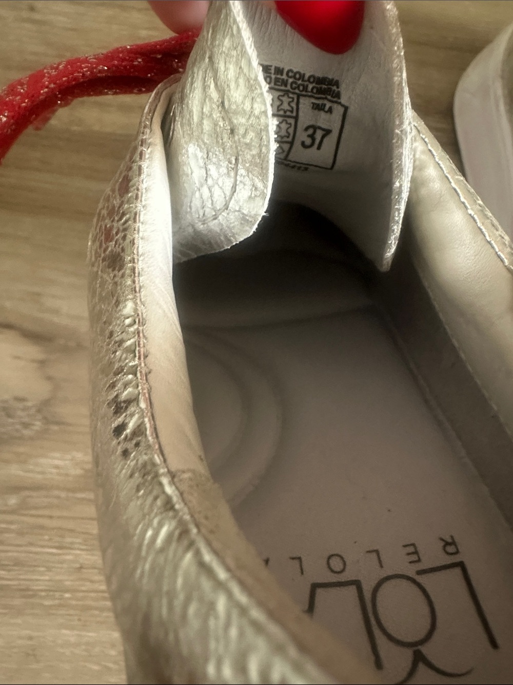 Women’s Metallic Leather Silver Sneakers with Red Laces - Picture 6 of 8
